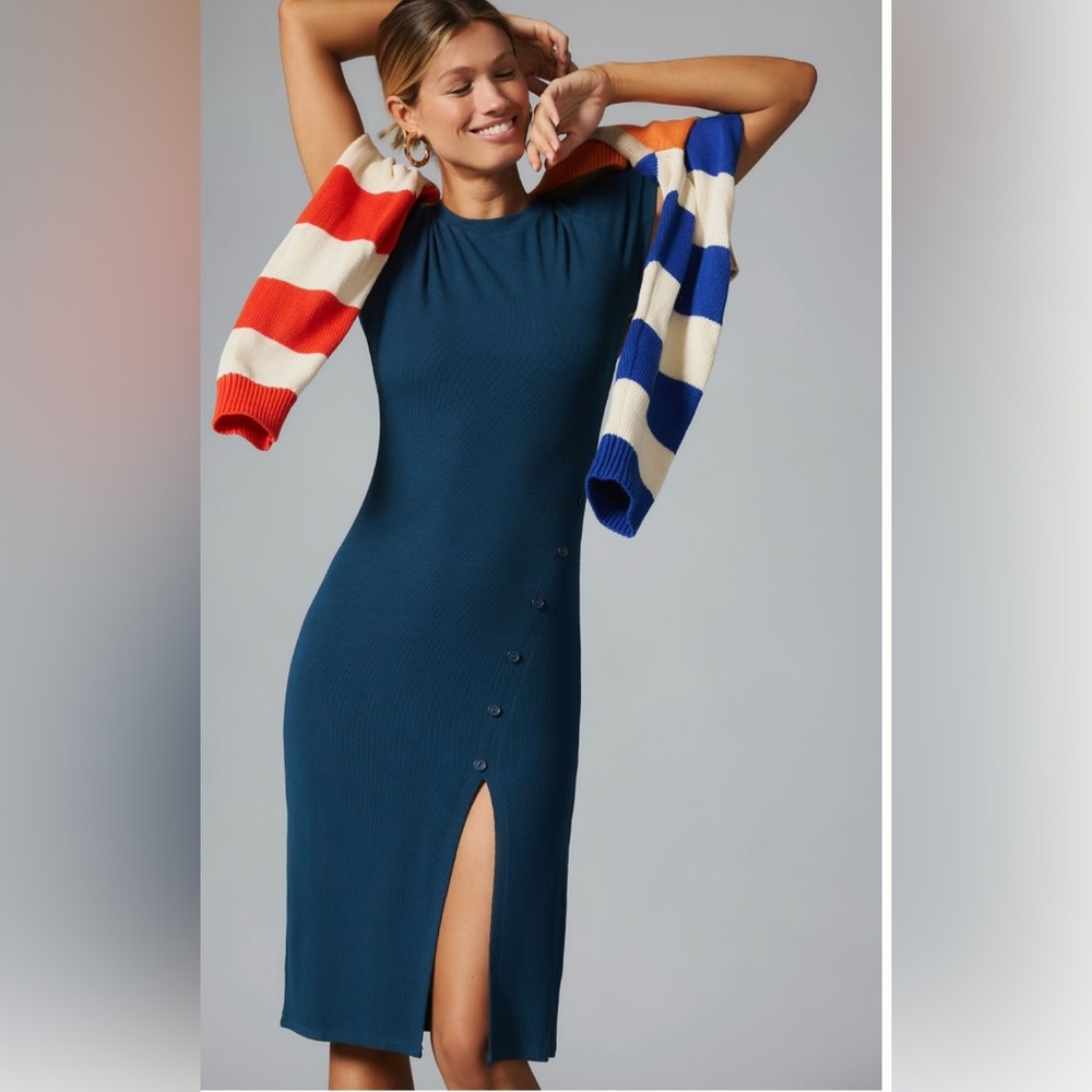 Bordeaux Short Sleeved Ribbed Button Embellished Midi Dress Blue Sz med petite